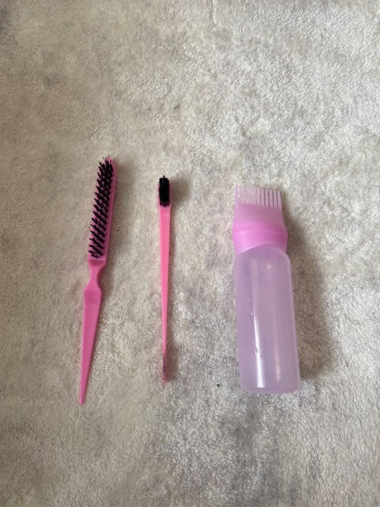 Pink Hair Dye Or Oil Applicator Bottle with Brushes – As Good As New