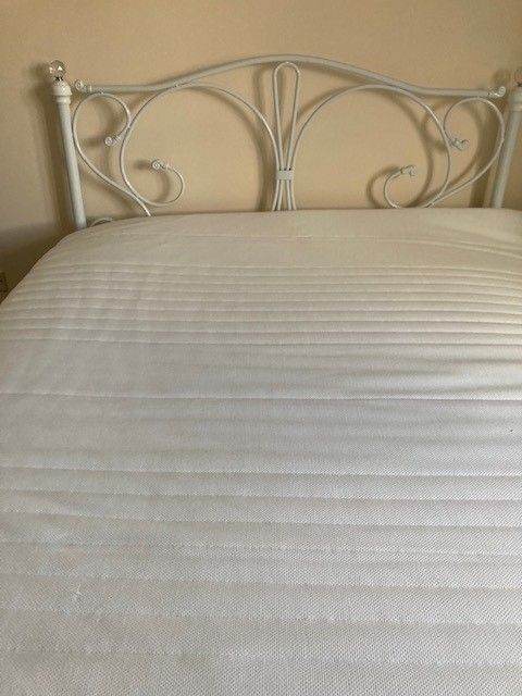IKEA TUSSÖY Double Mattress Topper – White Fabric, GOOD Condition