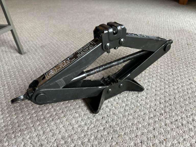 NISSAN Micra K11 Primera P11 Car Jack Car Lift Scissor Jack 99550 9F901