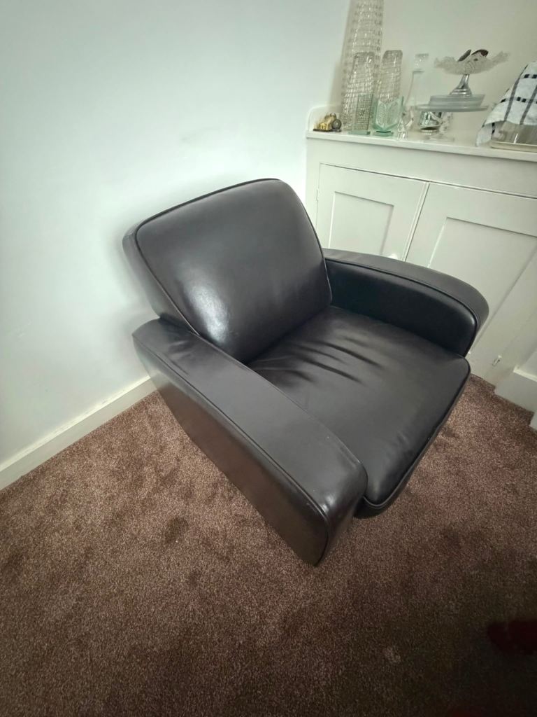 Single seater high quality leather armchair sofa 