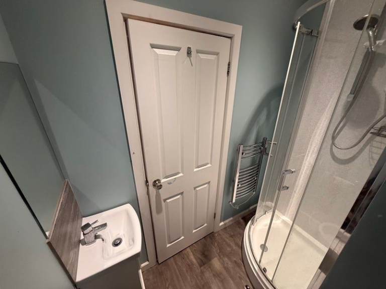 Available Now Double En-Suite Room