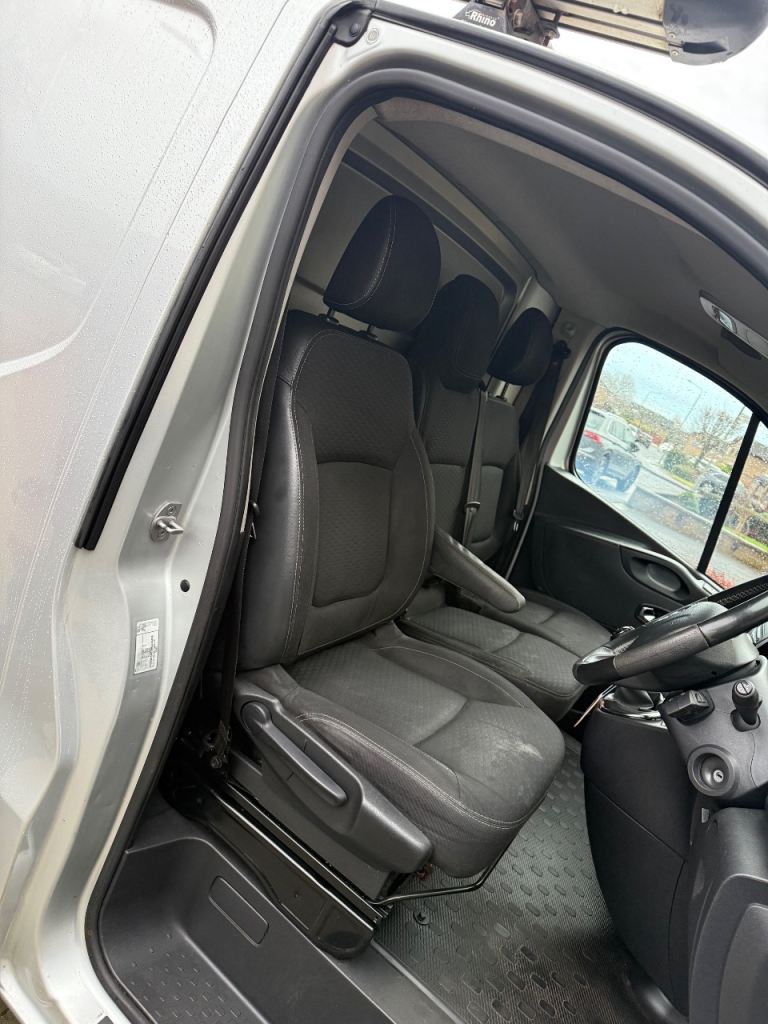 Vauxhall, VIVARO, Panel Van, 2018, Manual, 1598 (cc)