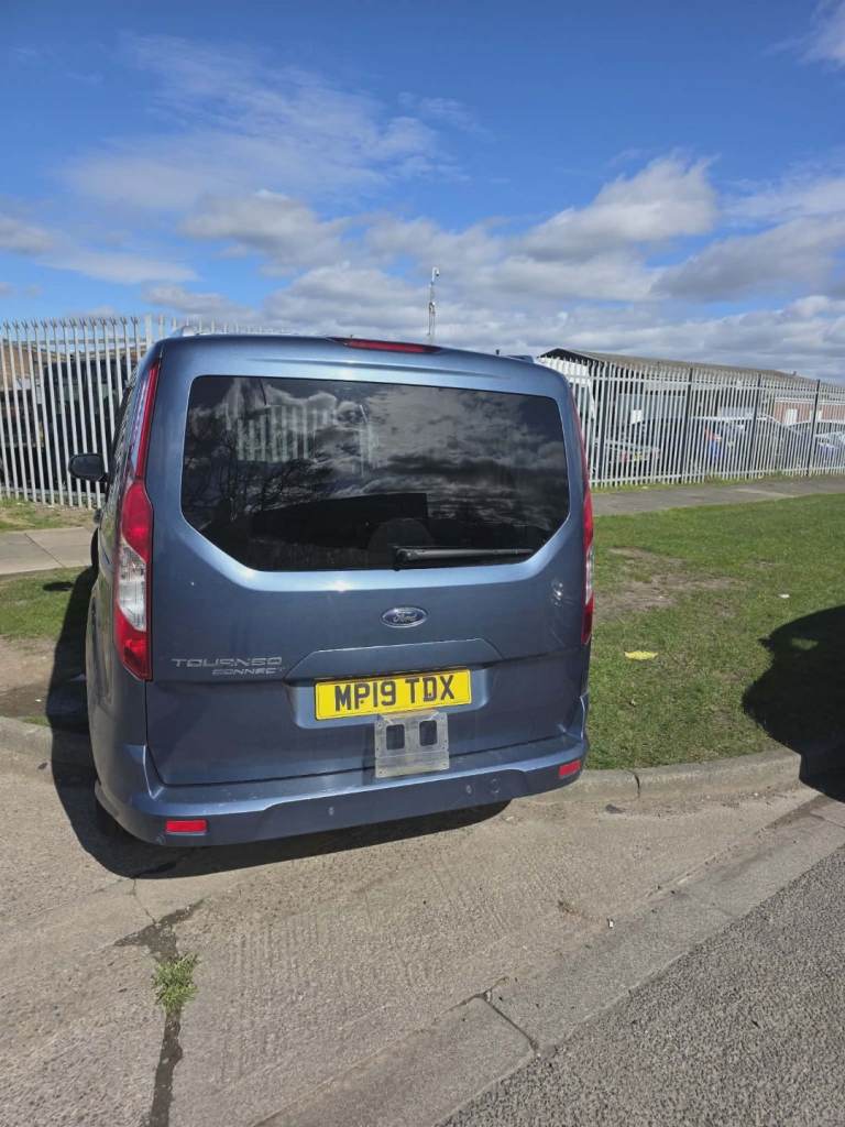 7 seaters Ford tourneo connect 