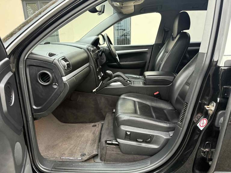 Porsche, CAYENNE, Estate, 2005, Semi-Auto, 3189 (cc), 5 doors