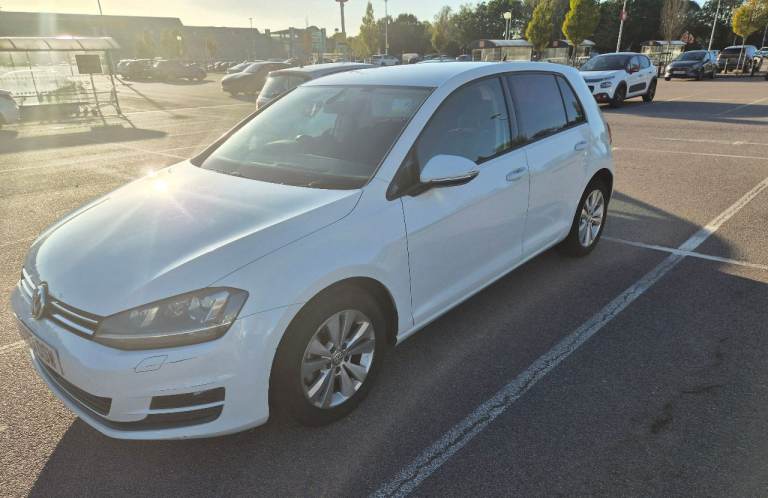 Volkswagen, GOLF, Hatchback, 2013, Automatic, 1197 (cc), Rev Camera, Adaptive Cruise Control 