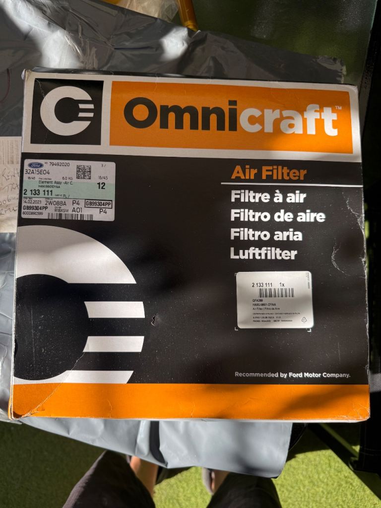 Renault or Vivaro 2006 to 2014 air filter brand-new