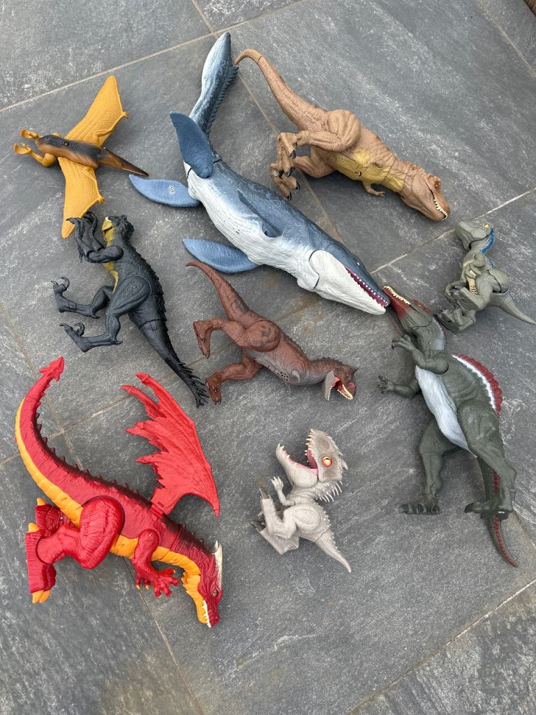 Toy Dinosaurs 