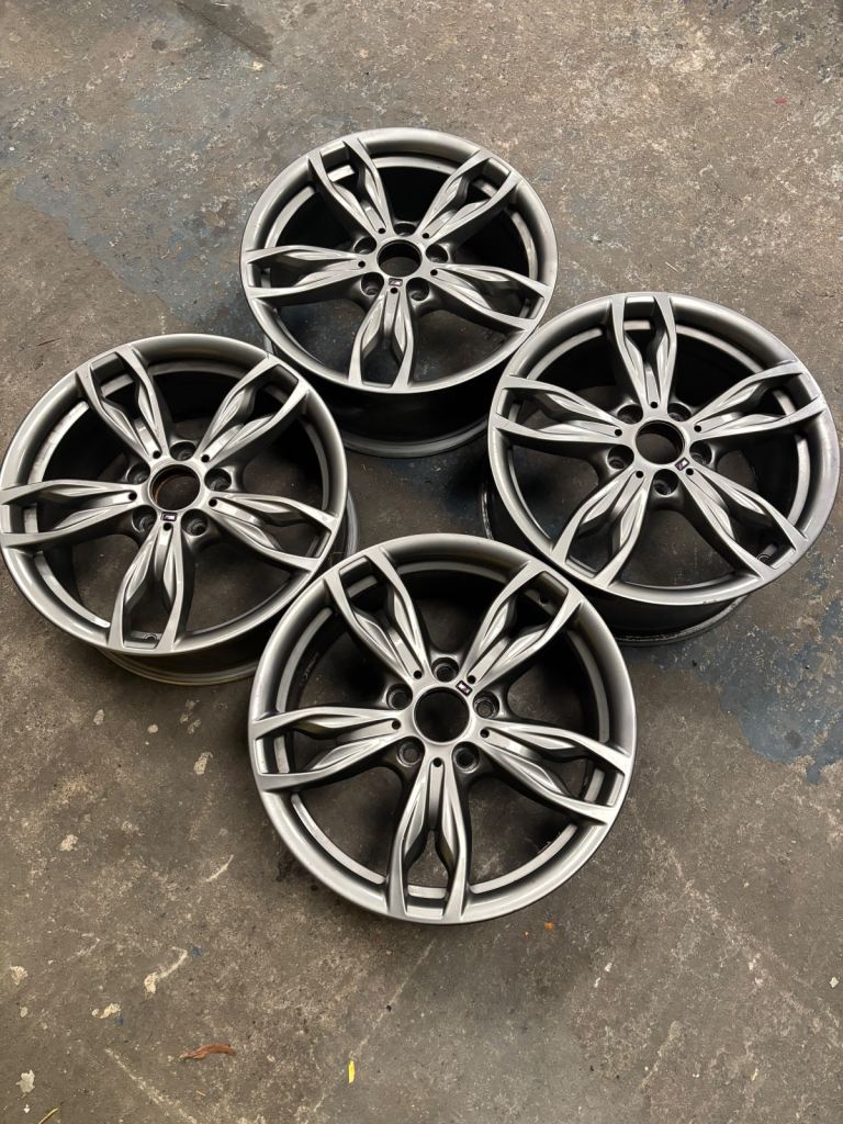4X18” bmw 135 140  240 m SPORT 1 2 SEREIS STARGGERED ALLOYS GENUINE FERRIC GRAY