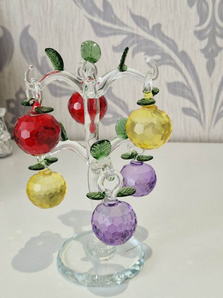 Beautiful crystal ornament new 
