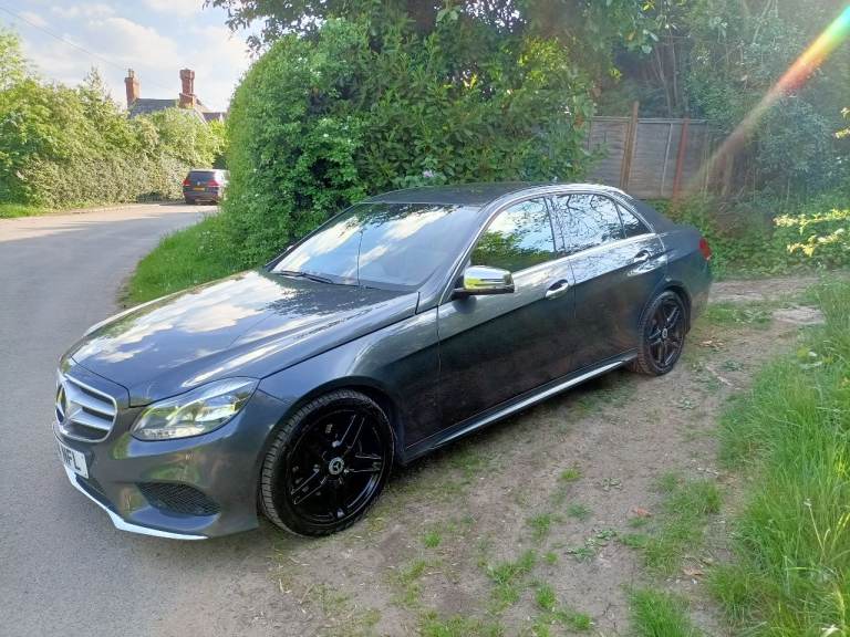 Mercedes Benz E300 Hybrid BlueTEC AMG Sport Saloon 4dr Diesel Hybrid G-Tronic+ Euro 5