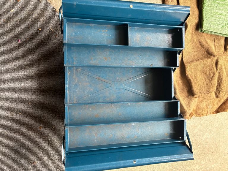 Toolbox (Metal) 