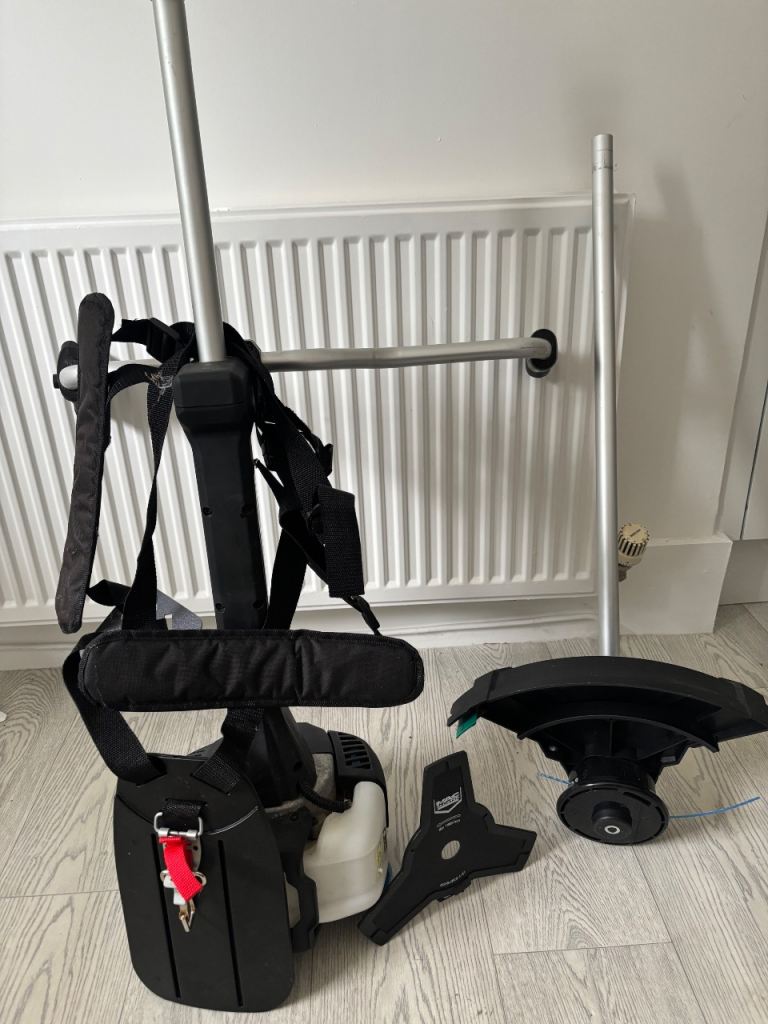 Mac Allister 33cc petrol strimmer 