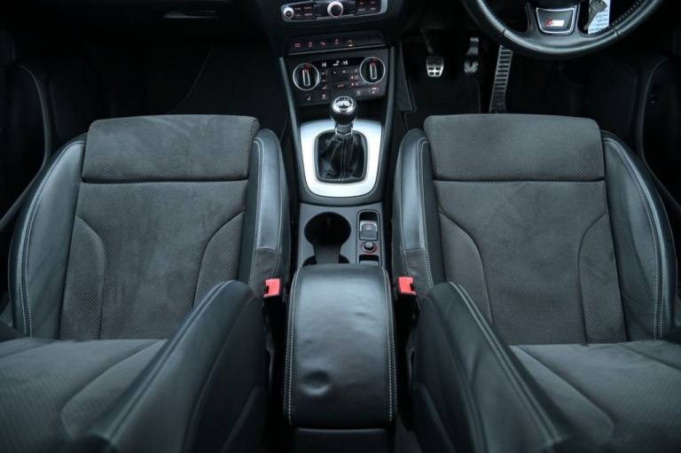 2015 Audi Q3 2.0 TDI S line Plus SUV 5dr Diesel Manual quattro Euro 6 (s/s) (184 ps) ESTATE Diese...