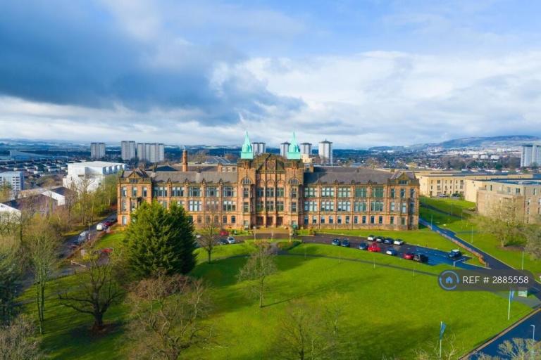 1 bedroom flat in Normal Avenue, Glasgow, G13 (1 bed) (#2885558)