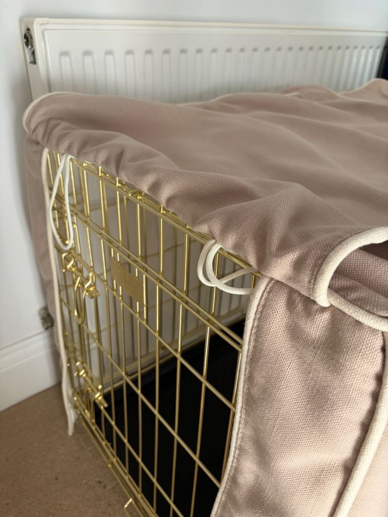 Lords and Labradors large dog crate with cover in savannah oatmeal