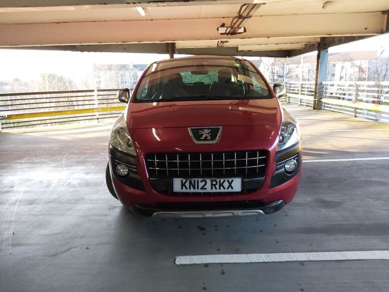 Peugeot, 3008, Hatchback, 2012, Semi-Auto, 1560 (cc), 5 doors