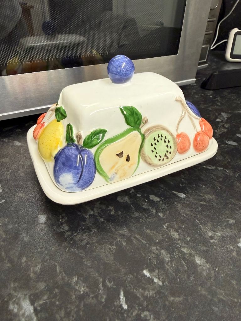 Rayware Butter/Cheese Dish