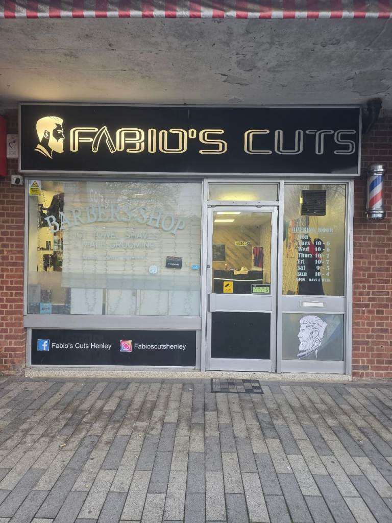 Barber shop in Henley for sale 