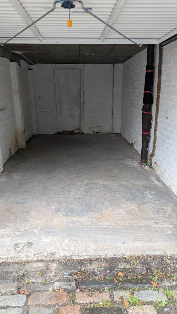 Garage / Lock Up for rent - Cumbernauld (Seafar)