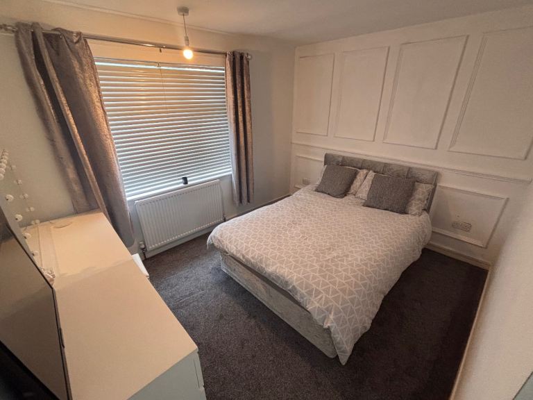 Double room available 