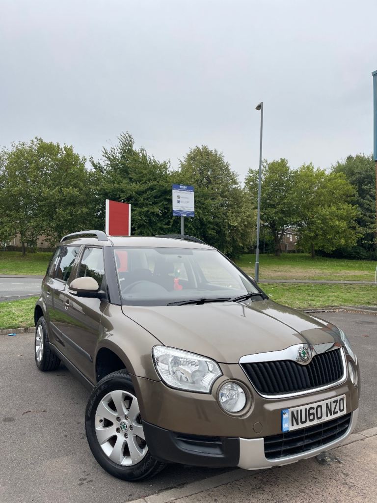 Skoda, YETI, Hatchback, 2010, Semi-Auto, 1197 (cc), 5 doors