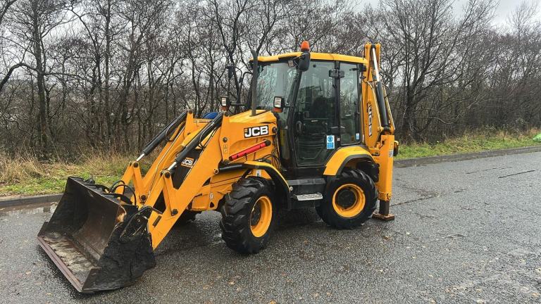 JCB 3CX BACKHOE LOADER. 4 WHEEL STEER. QUICK HITCH.