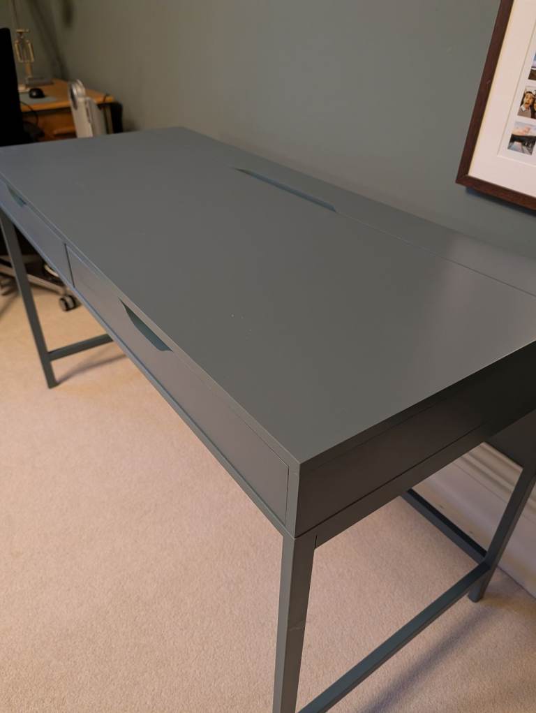 IKEA Alex Desk – Grey, 132 x 68cm, Perfect Condition