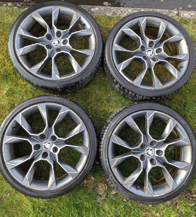 Skoda Xtreme 19" alloys from my 2017 Octavia vrs