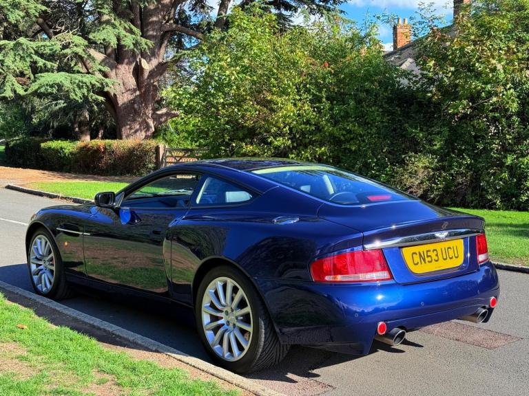 2004 Aston Martin Vanquish 5.9 Coupe 2dr Petrol Manual (396 g/km, 460 bhp) COUPE Petrol Manual