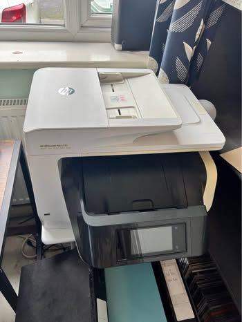 HP Officejet Pro 8720 Printer / Scanner