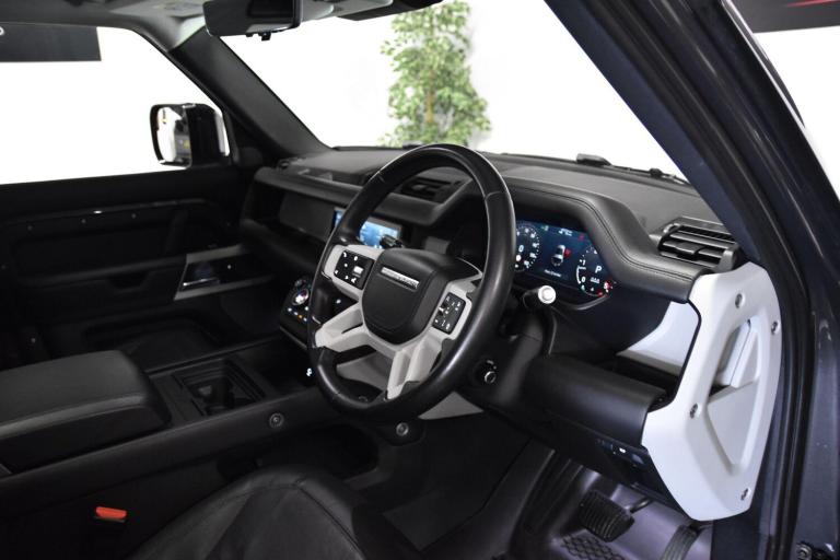 2021 Land Rover Defender 3.0 D250 HSE 110 5dr Auto ESTATE DIESEL Automatic