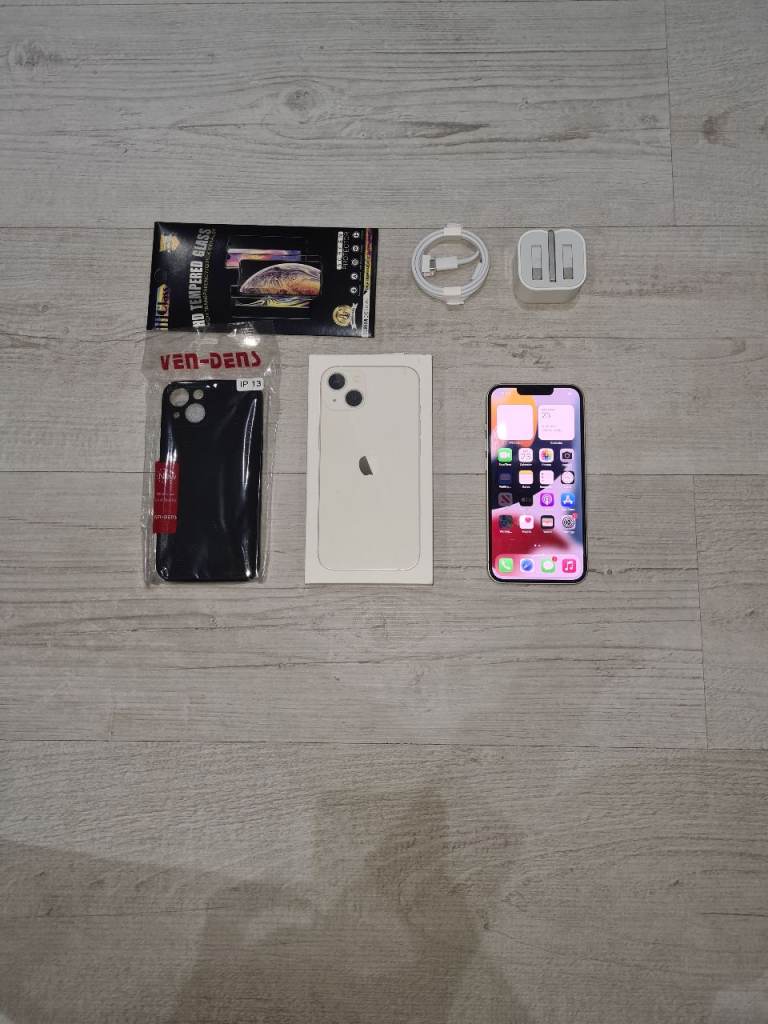 Iphone 13 5G Bundle 256GB Unlocked White I Phone Warranty 