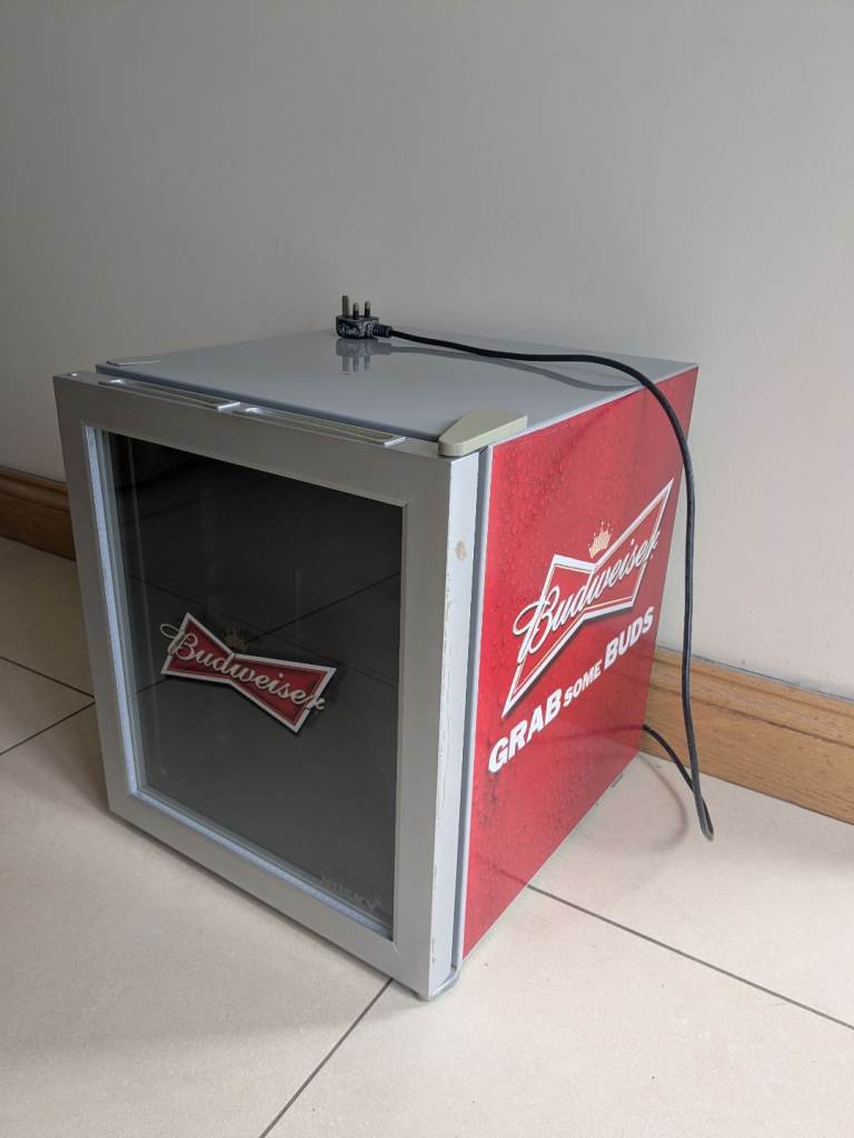 Budweiser Mini Fridge 48L – Husky Drinks Cooler (43.5 x 48 x 49cm)