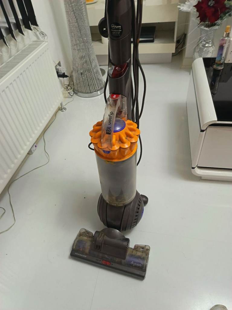Dyson hoover dc40