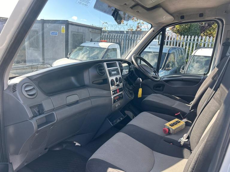 2011 Iveco Daily HOOKLOADER TIPPER NA Diesel Manual