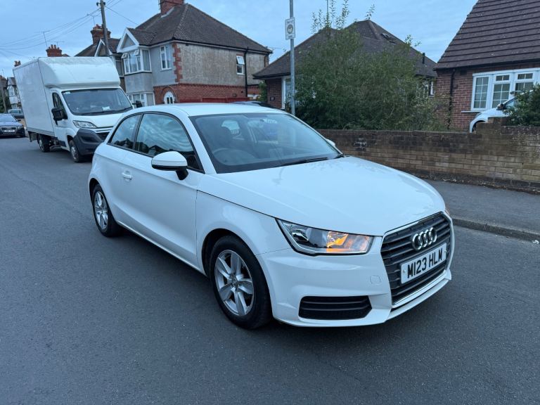 2017 Audi A1 1.0L 3 doors Manual
