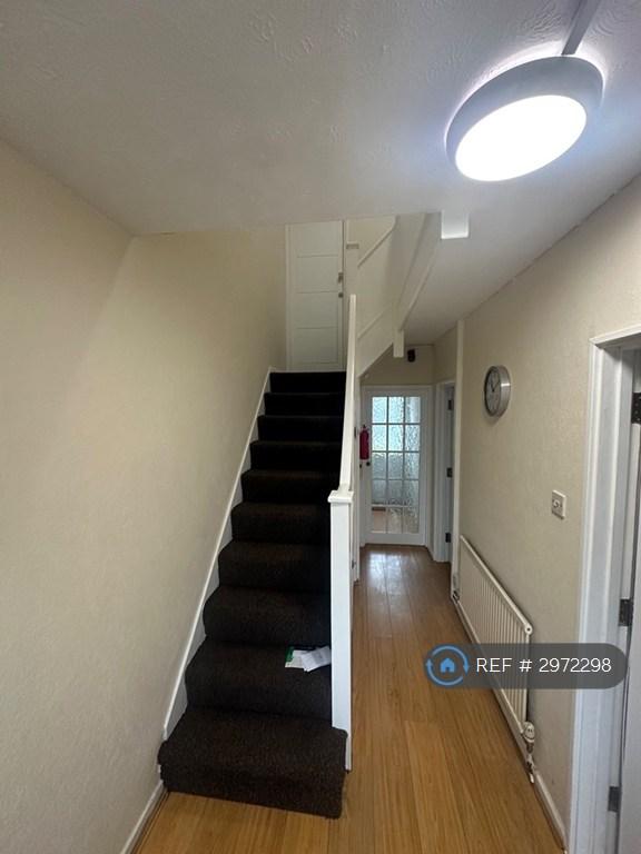 3 bedroom house in Edington Road, London, SE2 (3 bed) (#2972298)