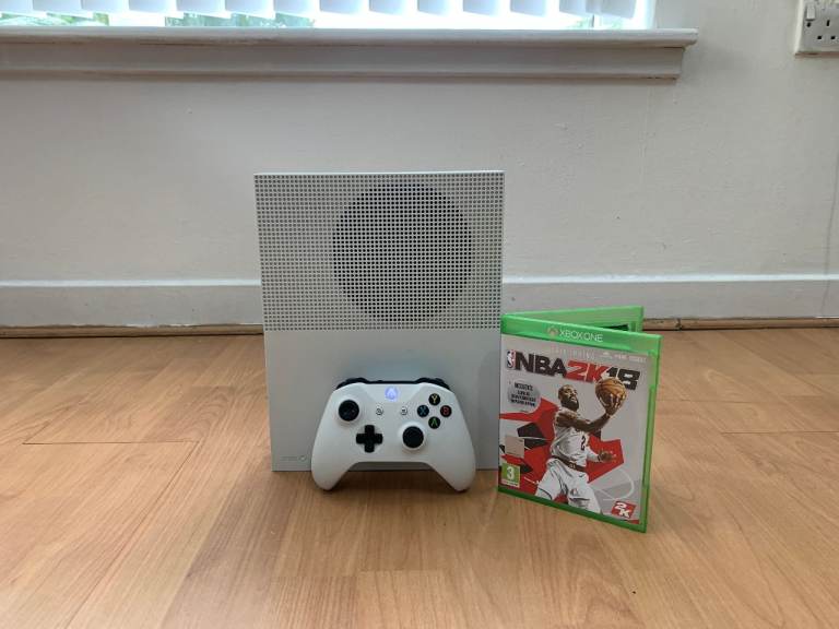 Xbox One S 1TB Disc