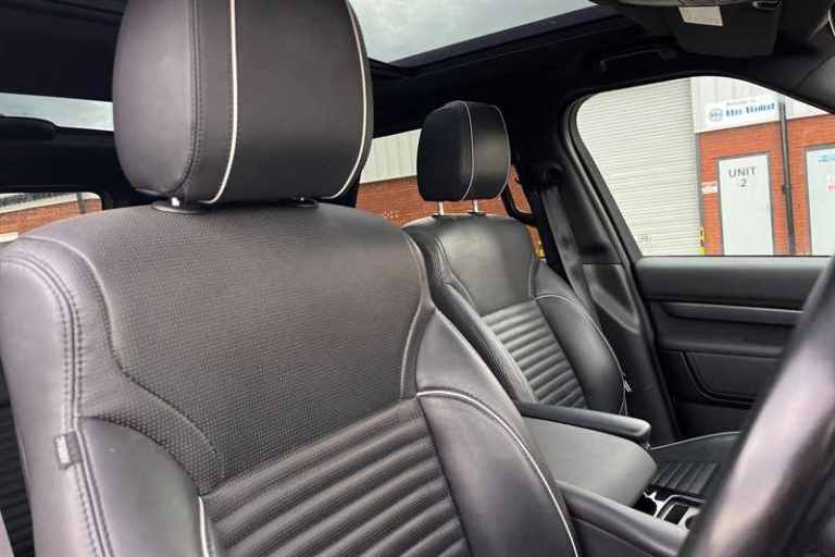 2019 Land Rover Discovery 2.0 SD4 HSE 5dr Auto ESTATE DIESEL Automatic