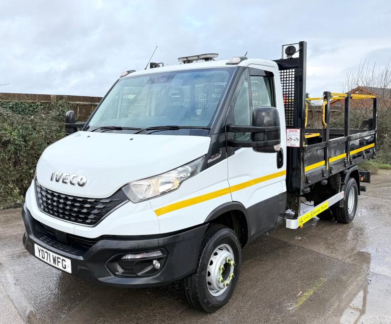 2021 IVECO DAILY 72-180 INSULATED TARMAC CHUTES TIPPER 7.2T EURO-6 A/C 3 SEAT