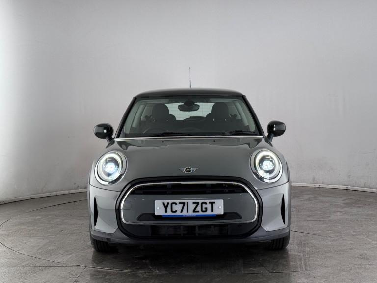 2021 MINI Hatch 1.5 Cooper Classic Euro 6 (s/s) 3dr HATCHBACK Petrol Manual