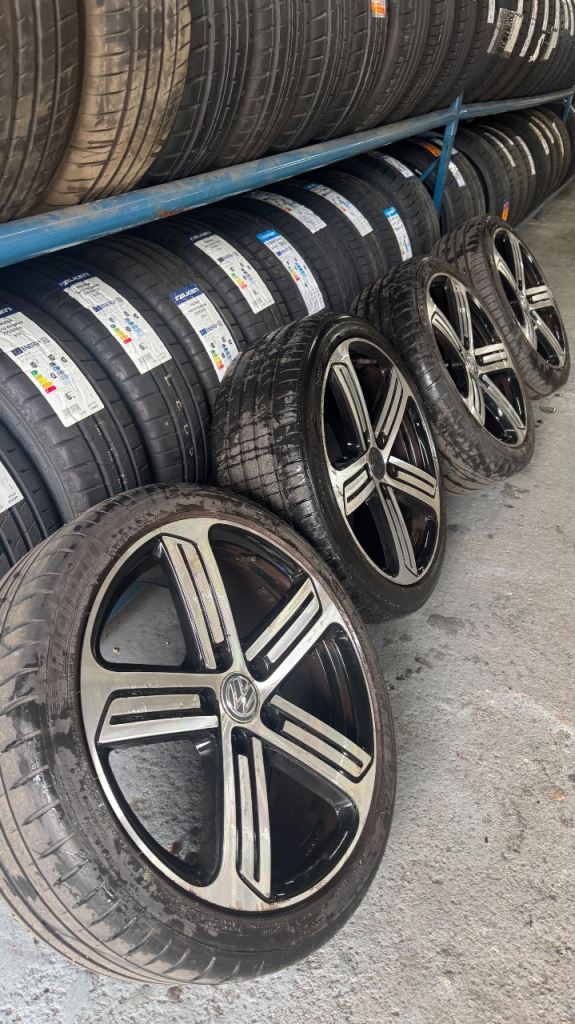 Genuine 18” VW Golf R Cadiz wheels and tyres