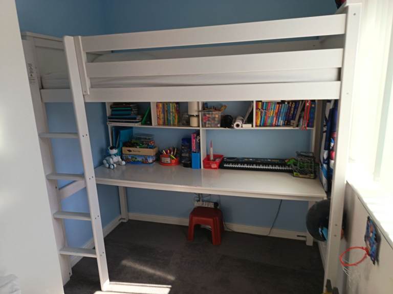 Single high-rise white panel bed With single Matress