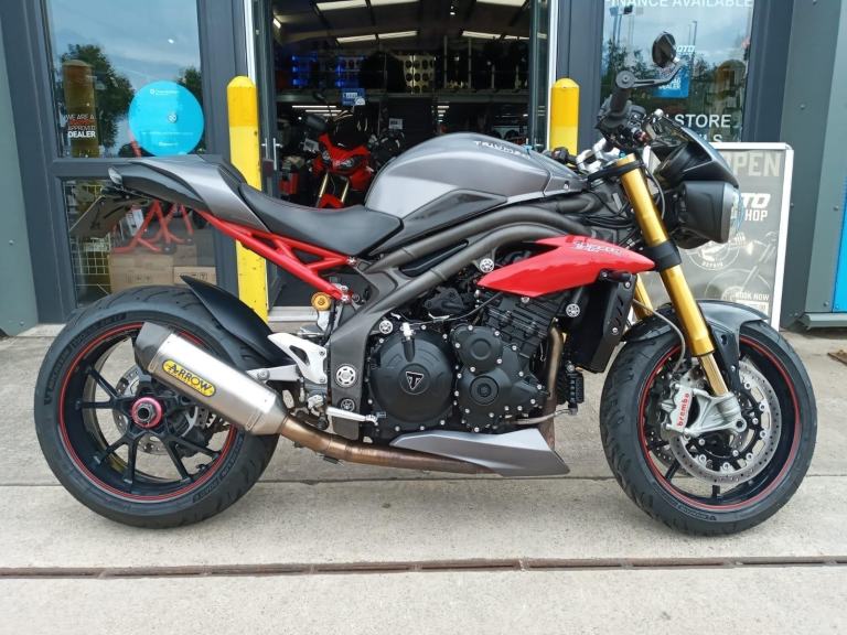 2017 Triumph Speed Triple 1050 R - Arrow Exhaust - 23k miles