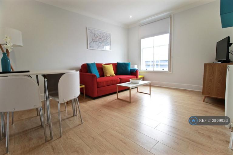 1 bedroom flat in London, London, NW1 (1 bed) (#2869933)