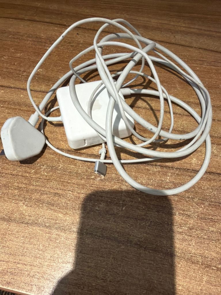 Mac book pro charger 