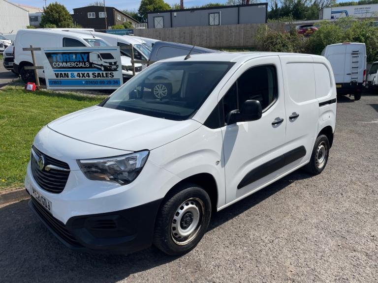 2021 Vauxhall Combo 2000 1.5 Turbo D 75ps H1 Dynamic Van no vat PANEL VAN Diesel Manual