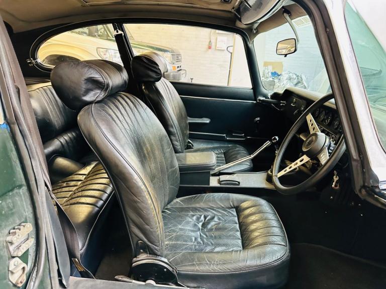  Jaguar E-Type Manual