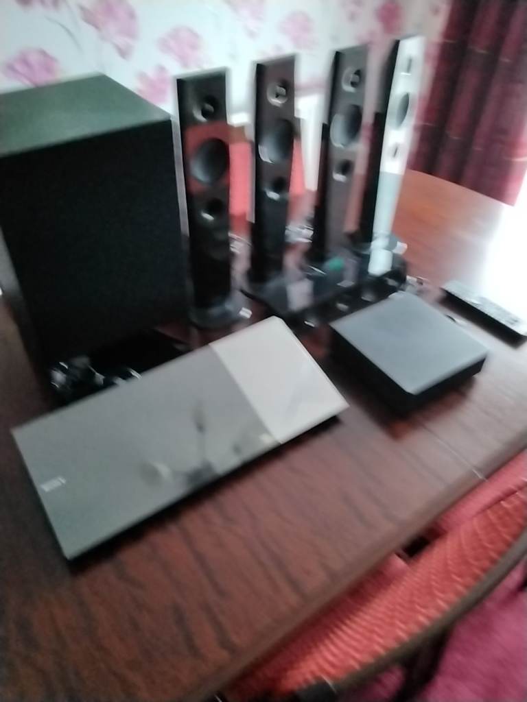 Home Cinema System with Speakers and Subwoofer – Good Condition,SONY BDV-N7200W.