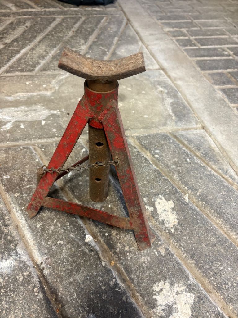 Car Axle Stand 